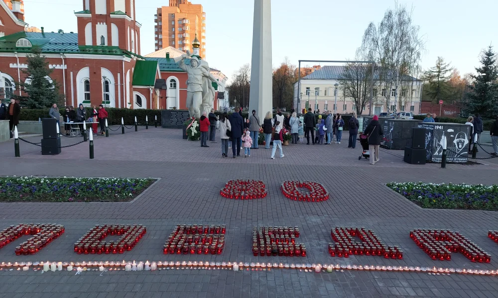 Глазов, 9 мая 2025, праздник победы: Свеча Памяти